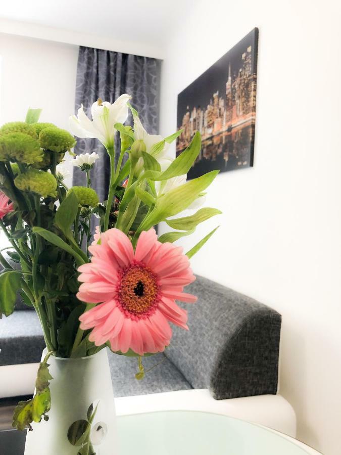 וינה Apartment Lara מראה חיצוני תמונה